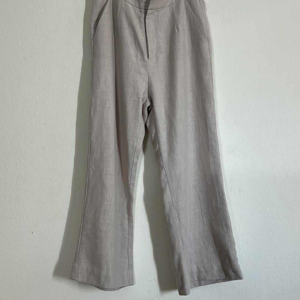 Mod Ref Linen Capri Pants - Picture 8 of 16